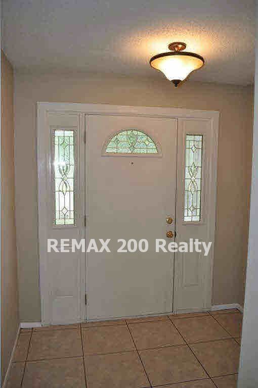 Location, location, location! Beautiful 4/2.5 House property image