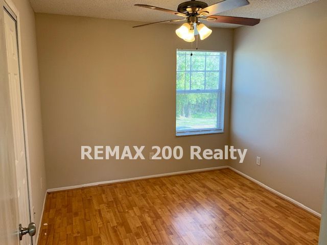Location, location, location! Beautiful 4/2.5 House property image