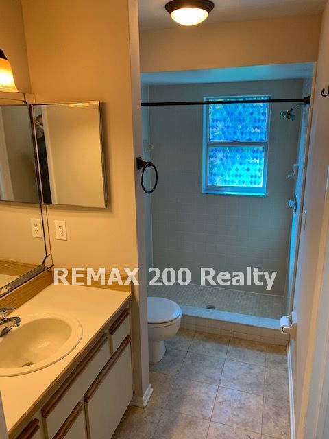 Location, location, location! Beautiful 4/2.5 House property image