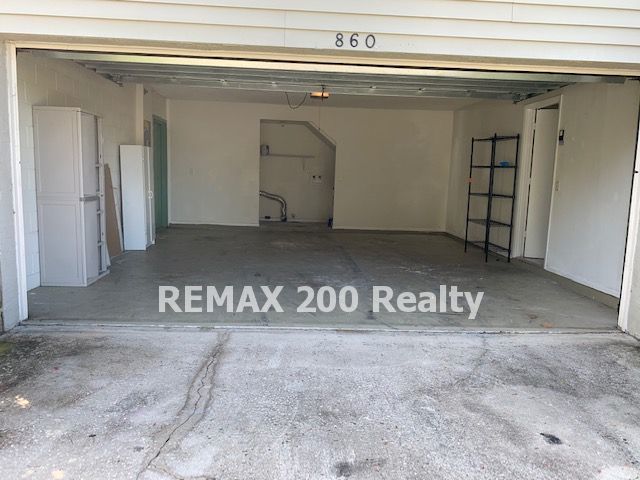 Location, location, location! Beautiful 4/2.5 House property image