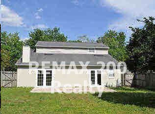 Location, location, location! Beautiful 4/2.5 House property image