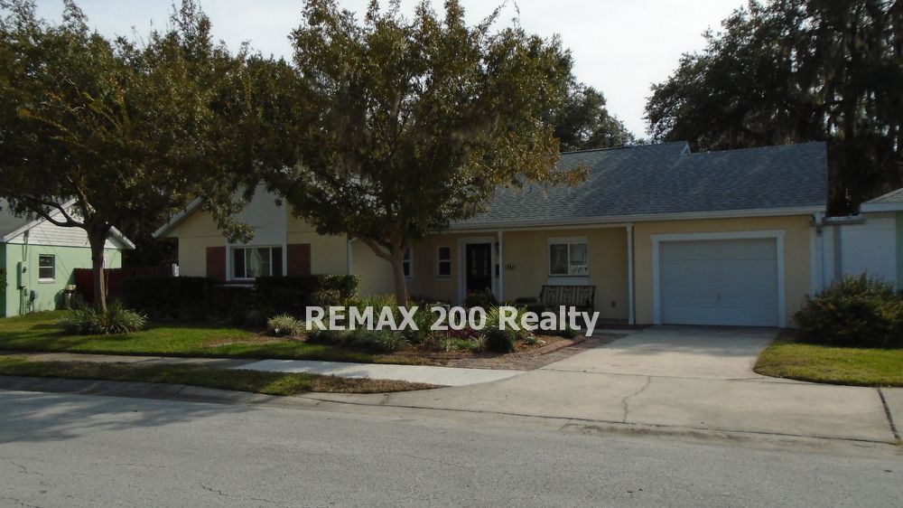 Great 4/2 Home Conveniently Located property image