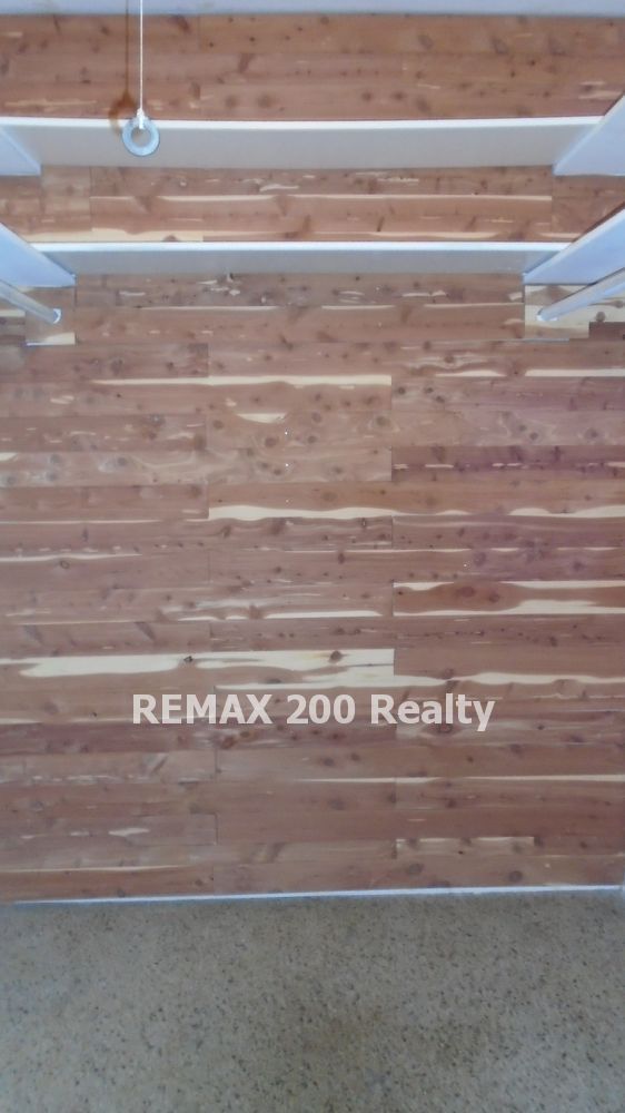 Great 4/2 Home Conveniently Located property image