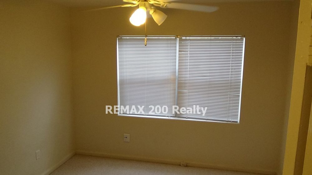 Downtown 3/2 Single Car Garage Near Downtown YMCA property image