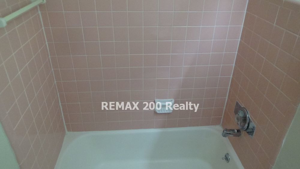 Downtown 3/2 Single Car Garage Near Downtown YMCA property image