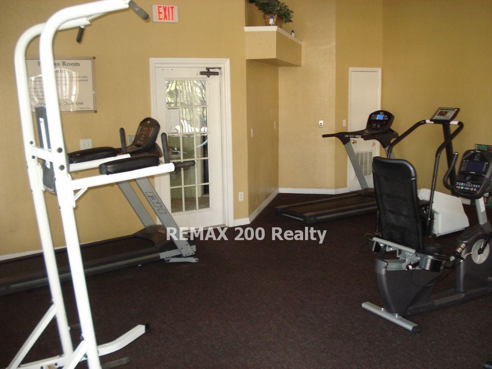 Conveniently Located 2/2 Condo In Waterford property image