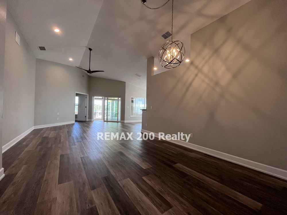 Conway gem with lake access property image