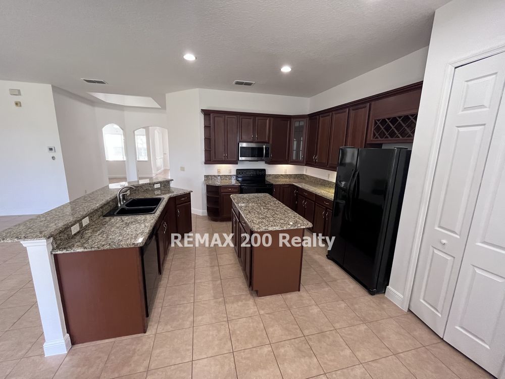 Avalon Park Rental property image