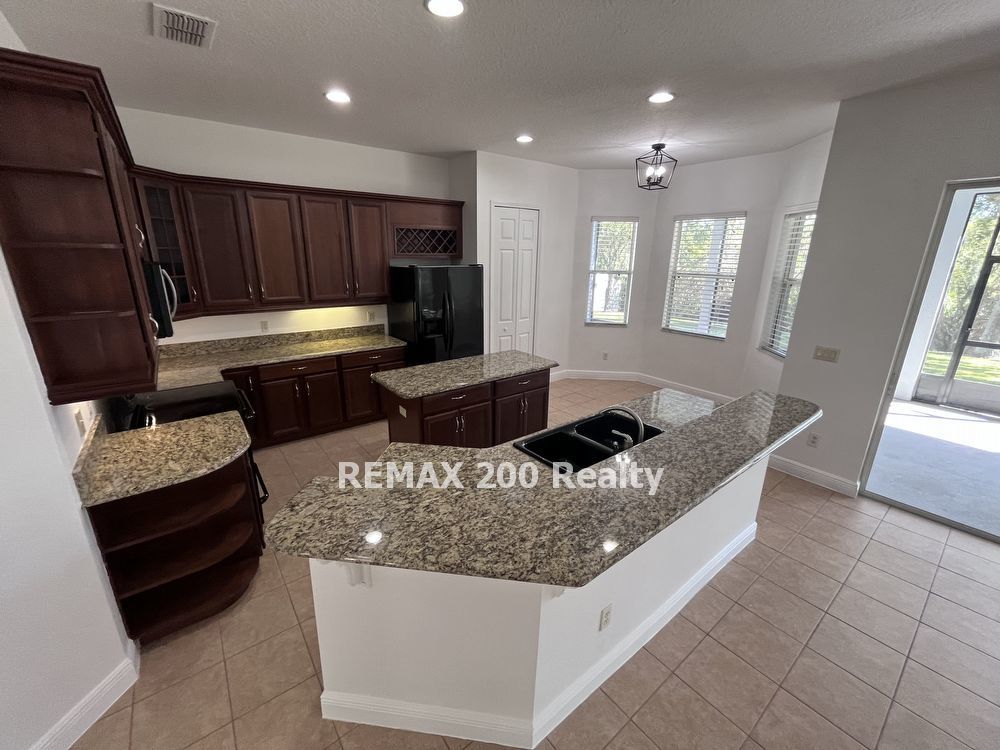 Avalon Park Rental property image