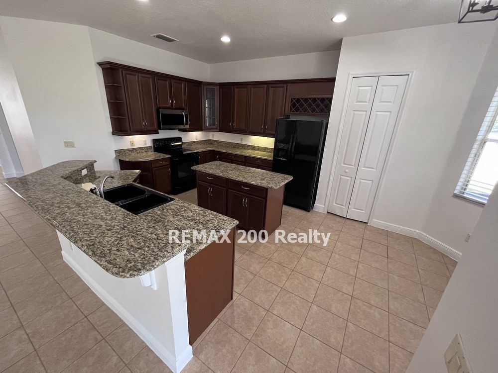 Avalon Park Rental property image
