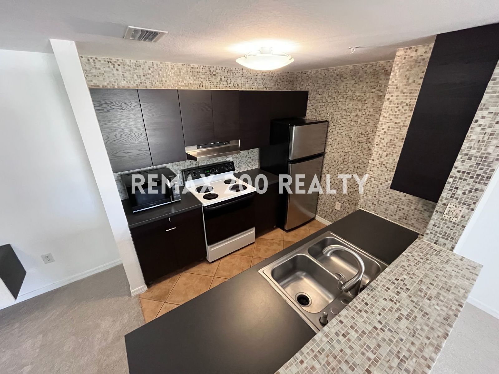 Beautiful One Bedroom Condo property image