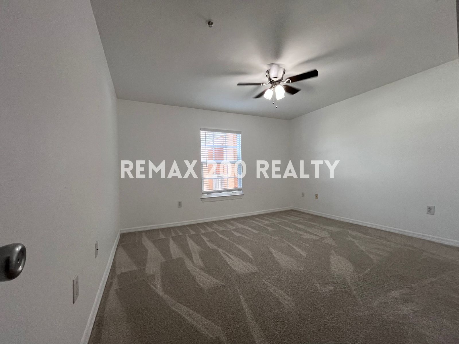 Beautiful One Bedroom Condo property image