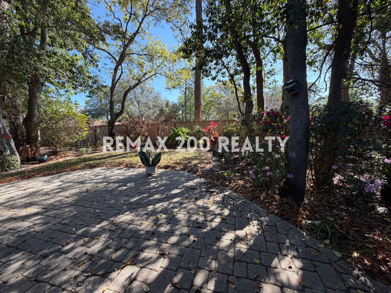 Meticulously Maintained Single Story Townhome property image