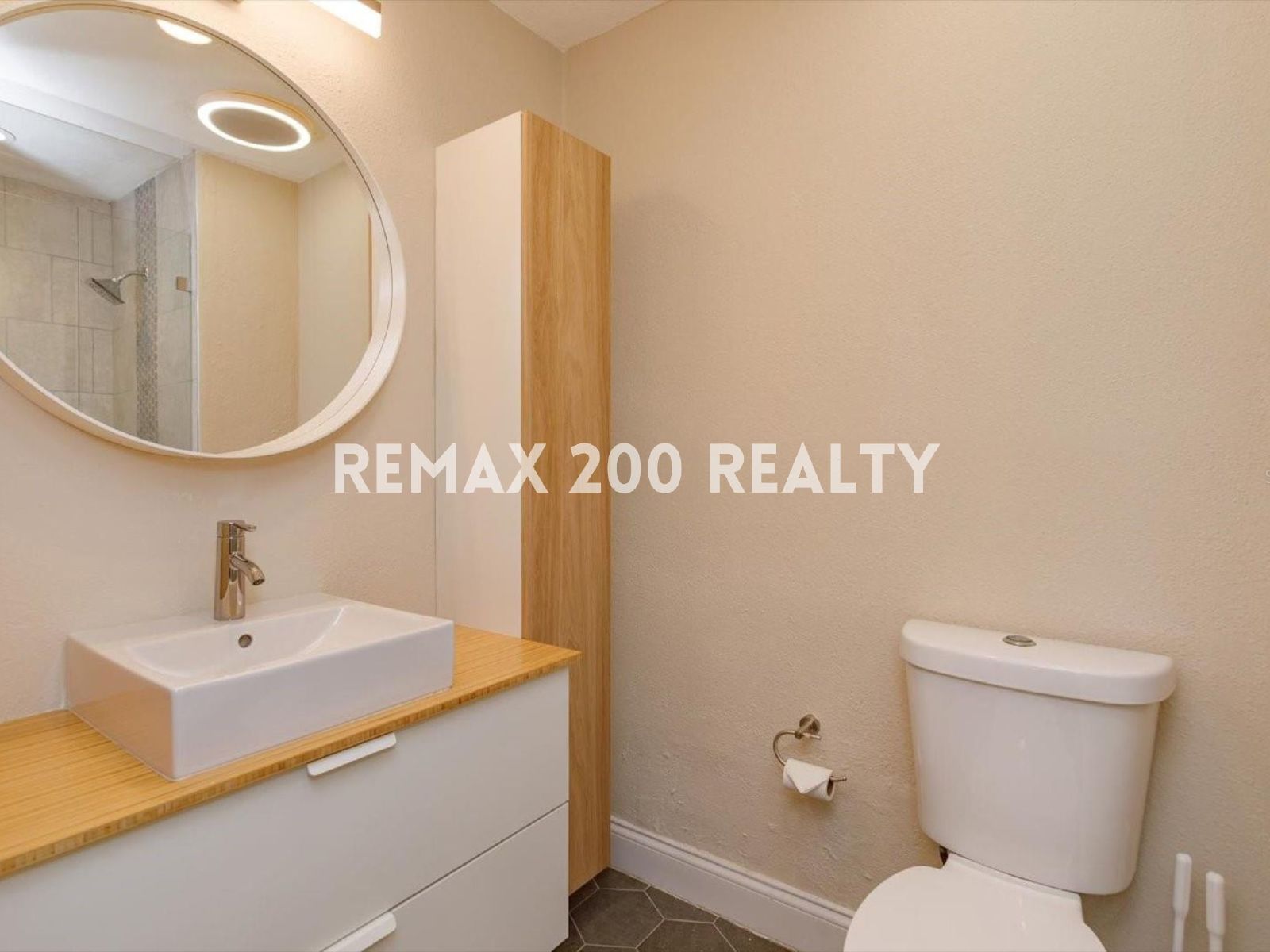 Beautifully Updated 2-Bed, 2-Bath Condo property image