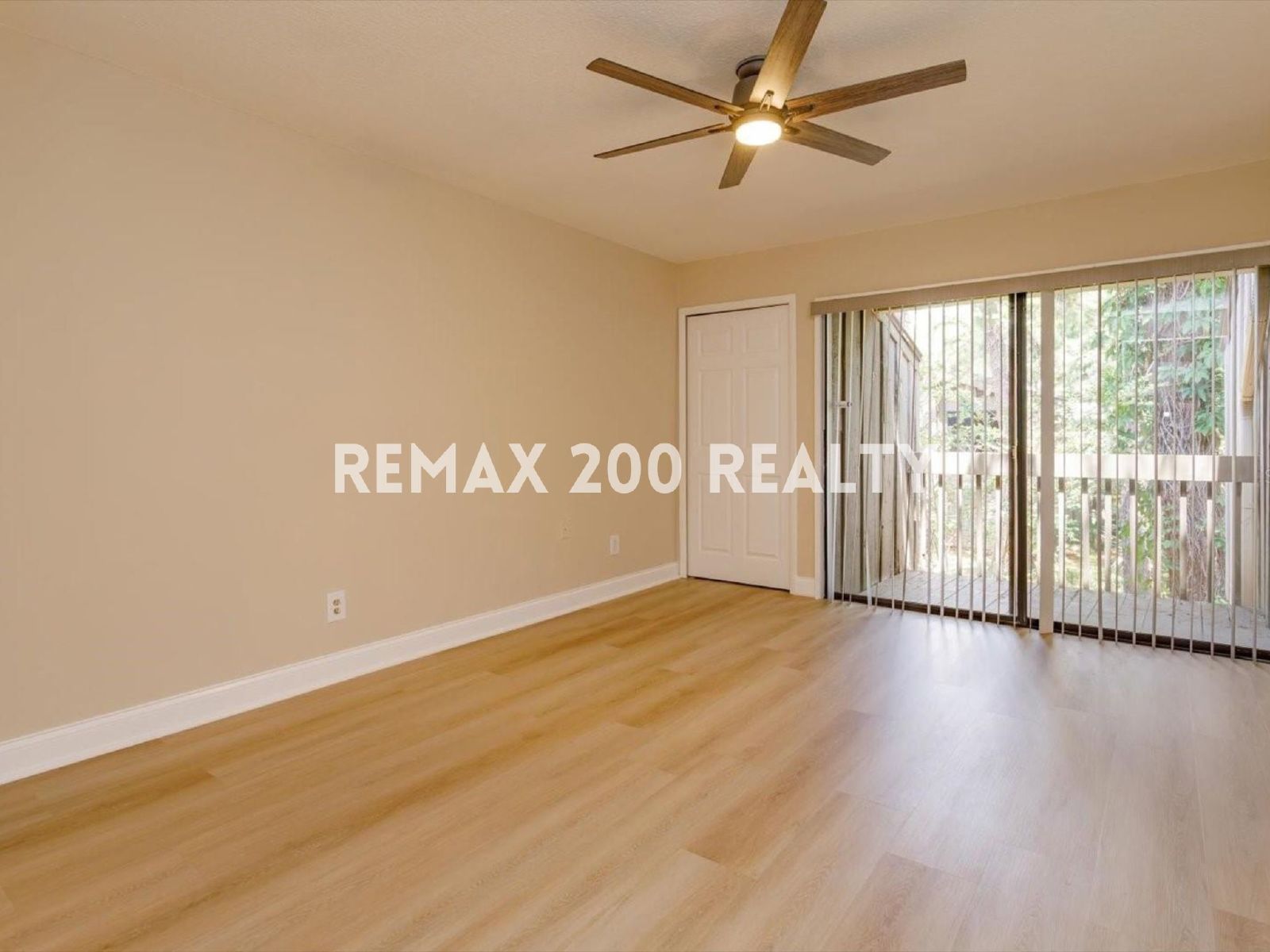 Beautifully Updated 2-Bed, 2-Bath Condo property image