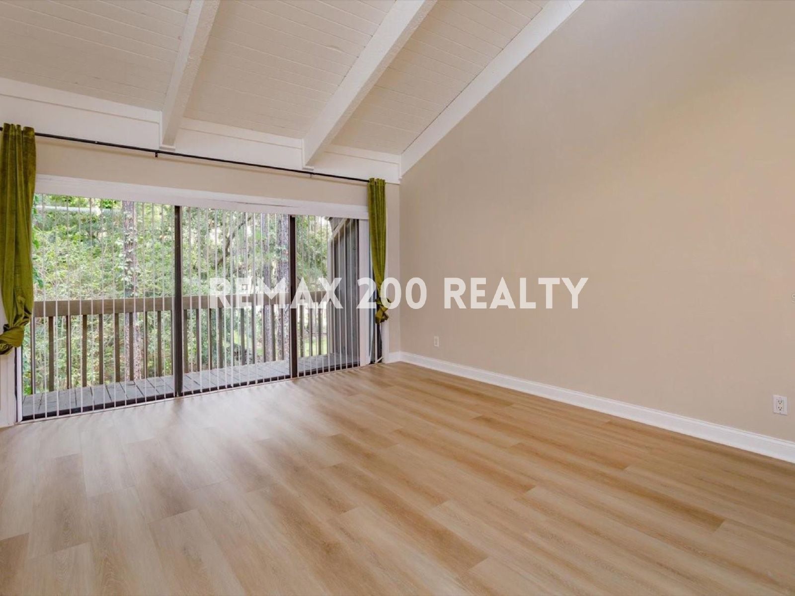 Beautifully Updated 2-Bed, 2-Bath Condo property image