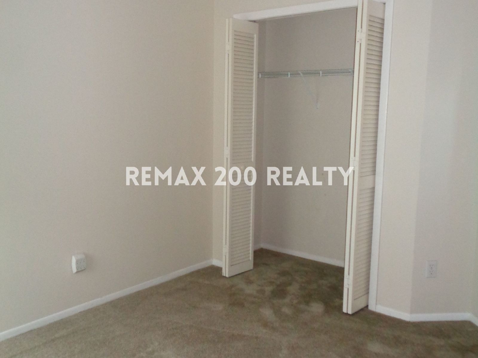 Split Floorplan 3/2 In Southeast Orlando Near University property image
