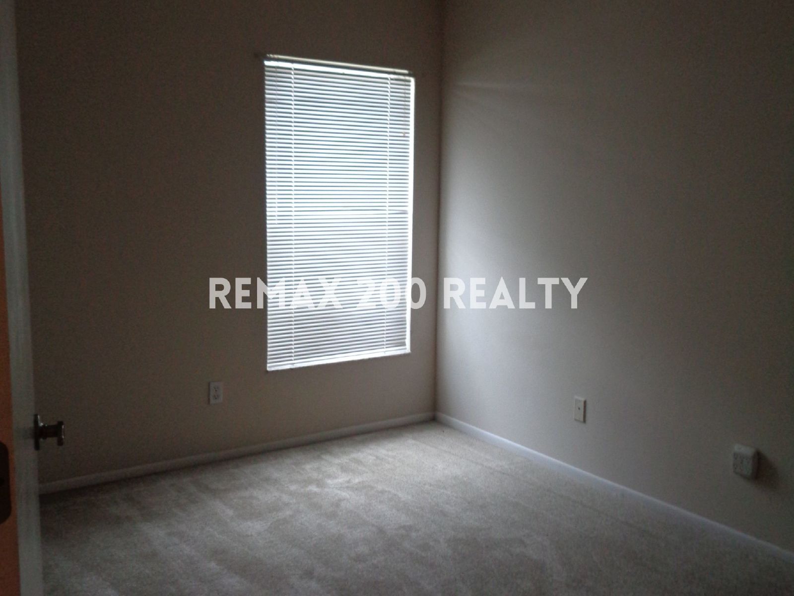 Split Floorplan 3/2 In Southeast Orlando Near University property image