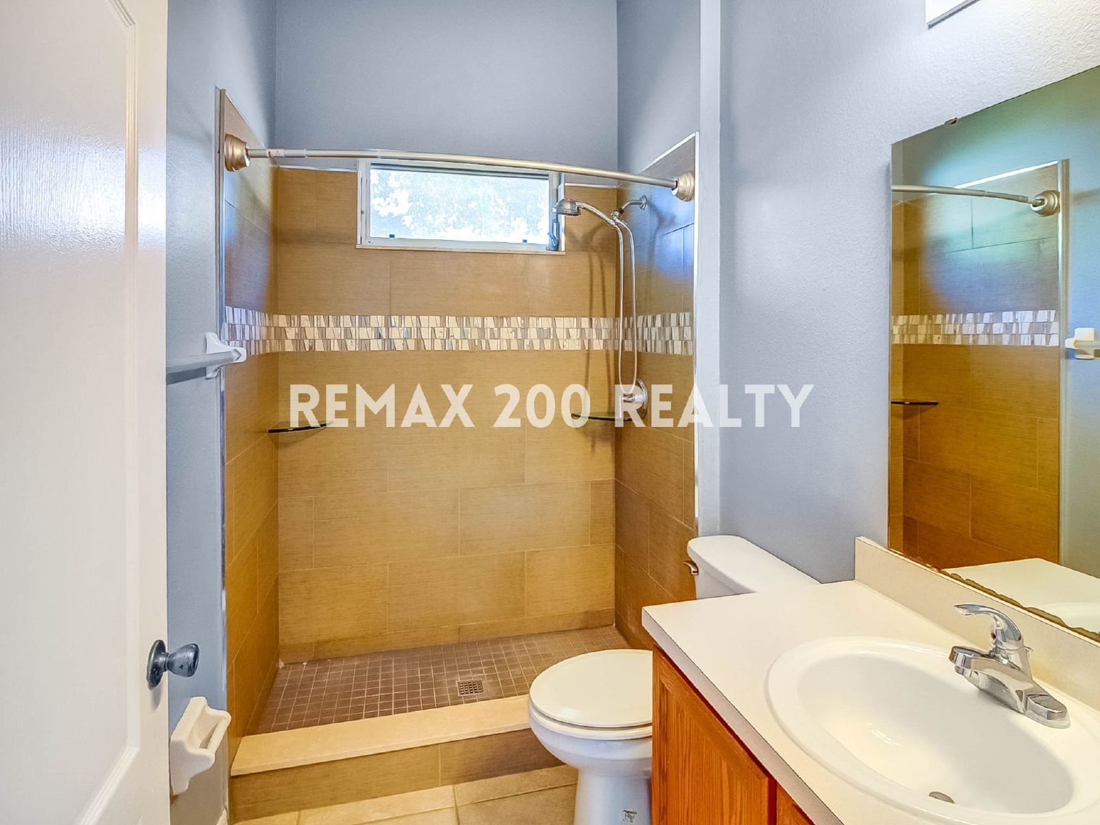 3/2 Home Near Waterford Lakes property image