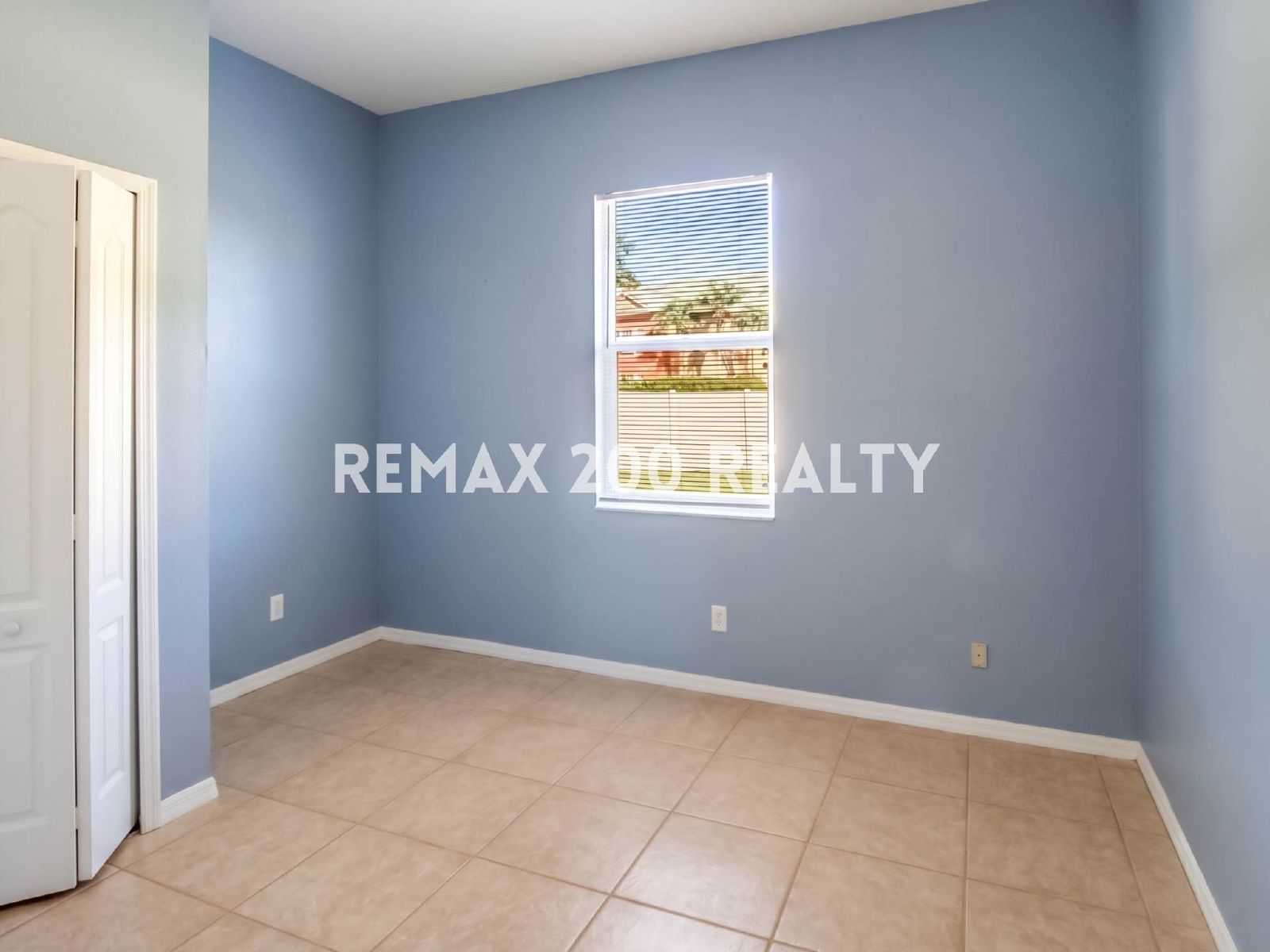 3/2 Home Near Waterford Lakes property image