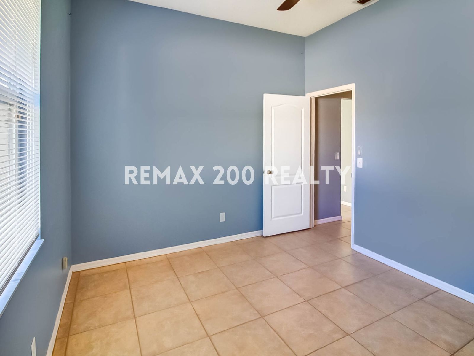 3/2 Home Near Waterford Lakes property image
