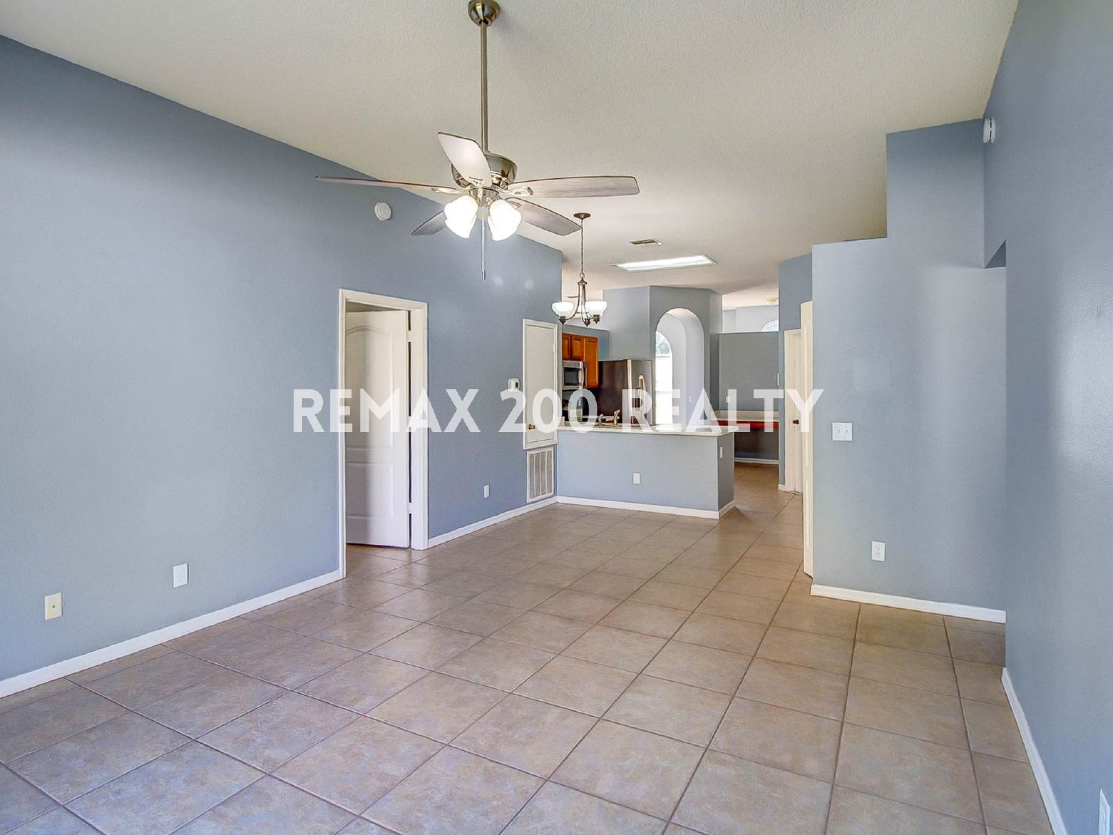 3/2 Home Near Waterford Lakes property image