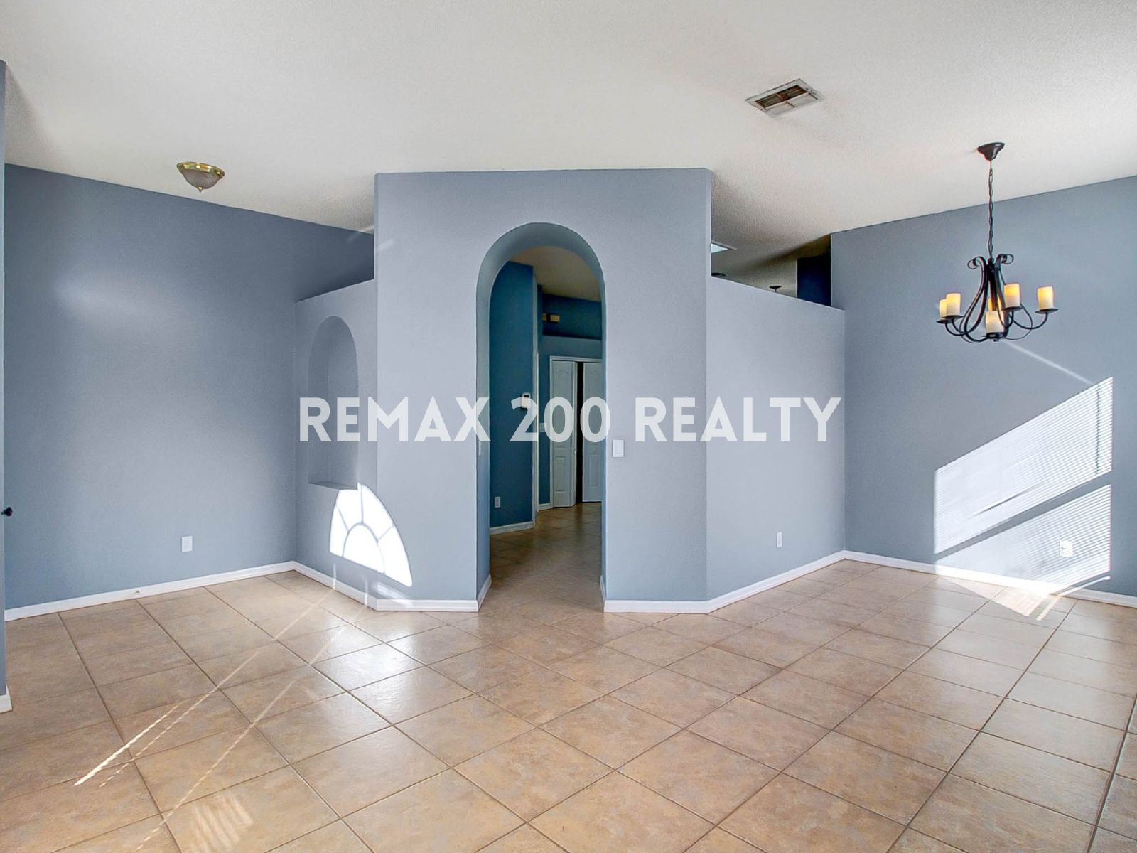 3/2 Home Near Waterford Lakes property image