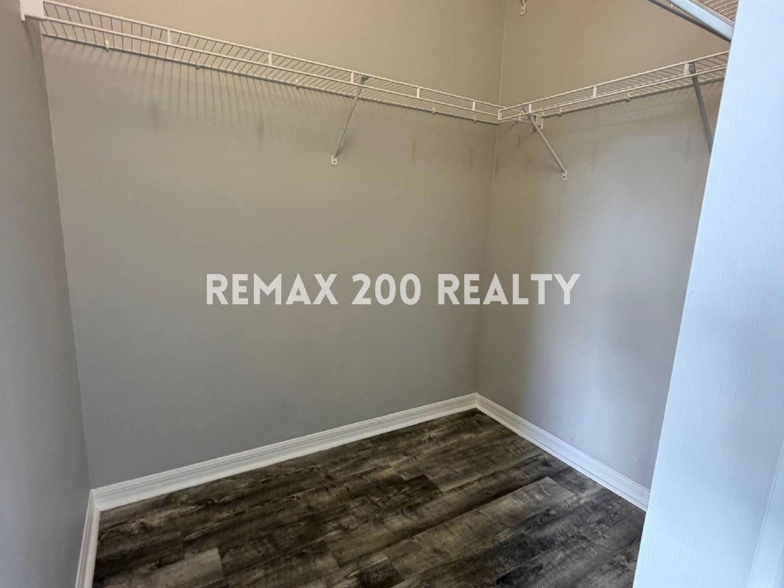 Move-In Ready Waterfront Townhome property image