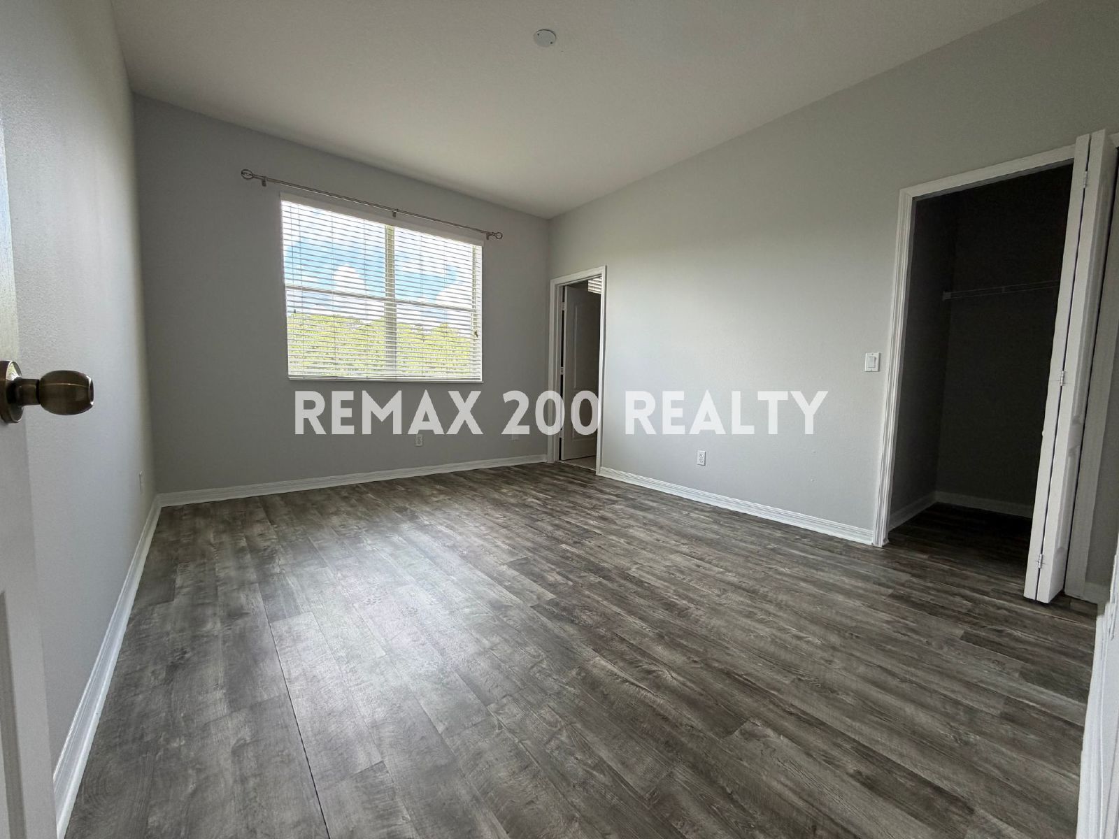 Move-In Ready Waterfront Townhome property image