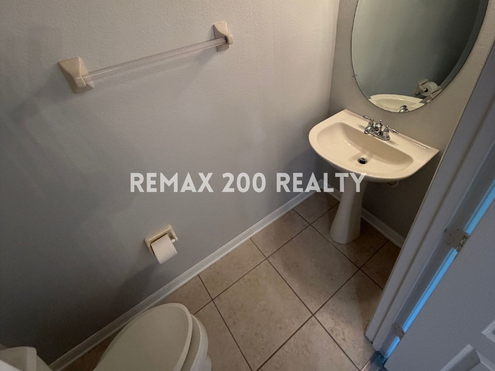 Move-In Ready Waterfront Townhome property image