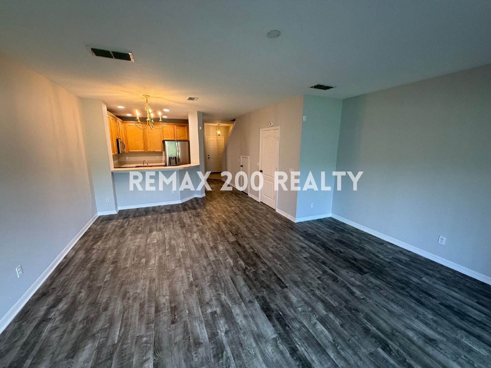 Move-In Ready Waterfront Townhome property image