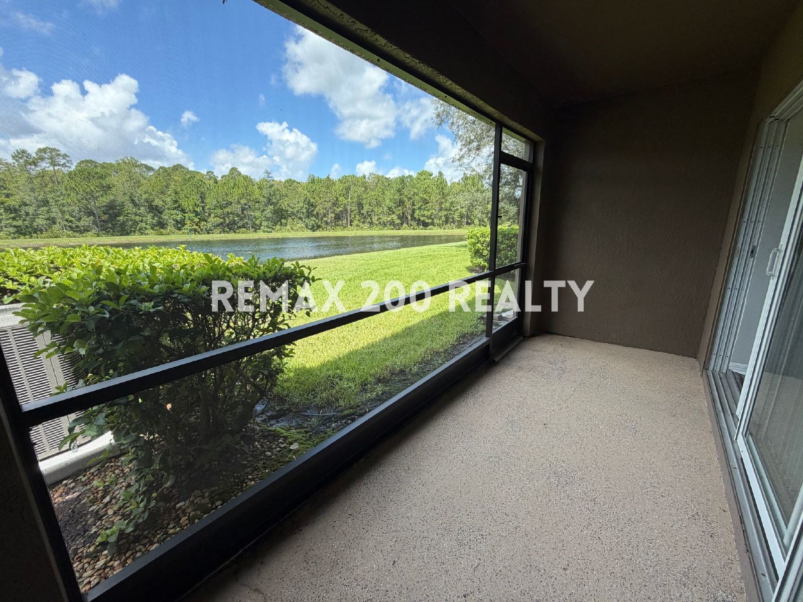 Move-In Ready Waterfront Townhome property image