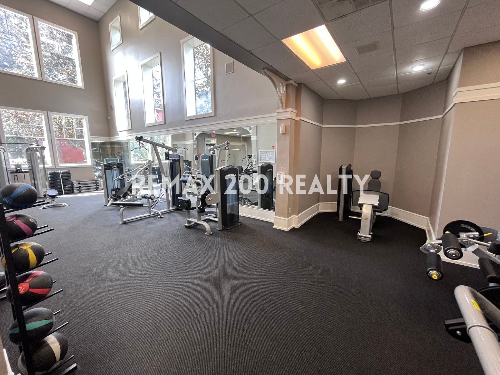 Condo in Notting Hills Community property image