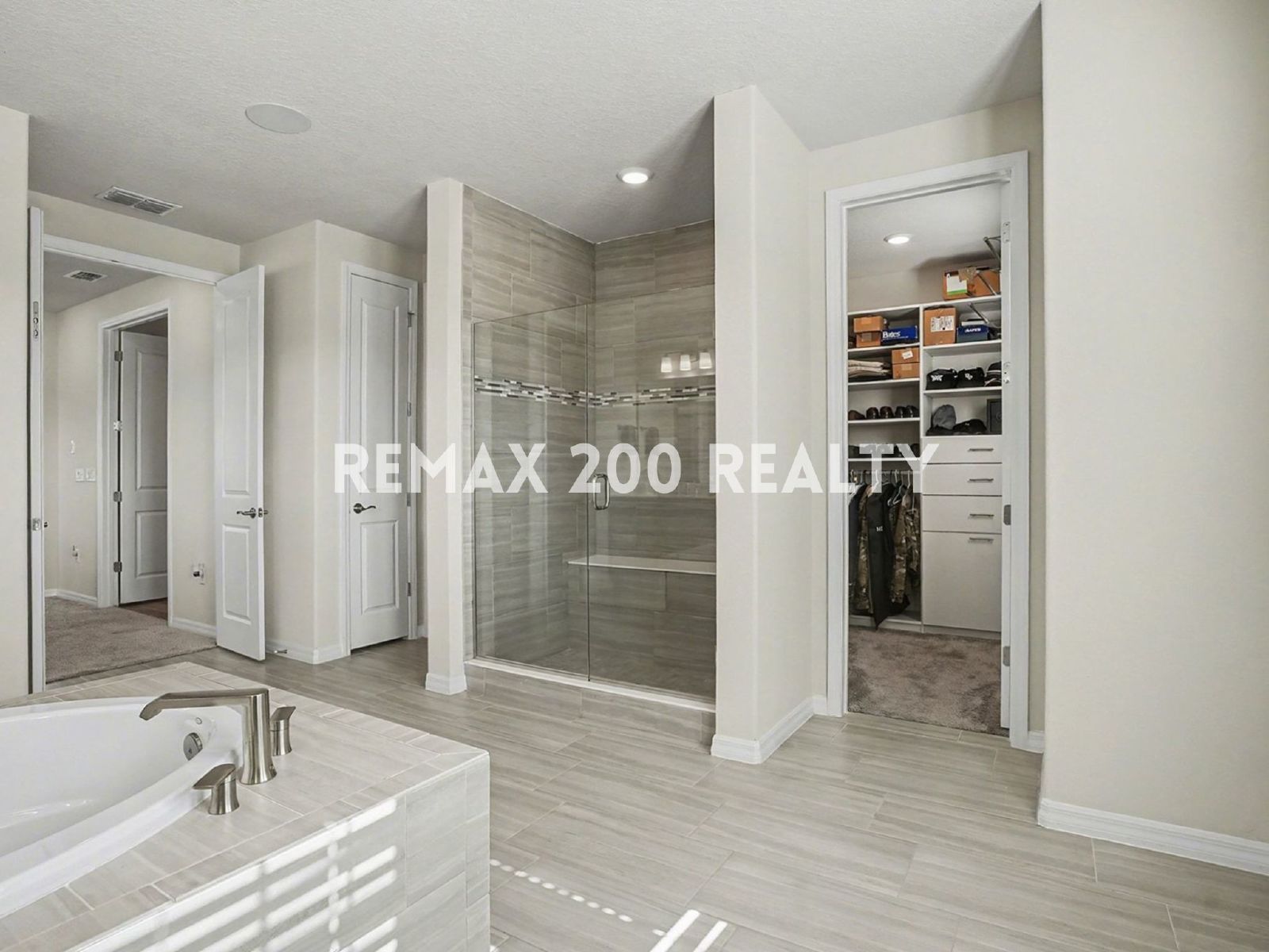 Exceptional 5-Bed, 5-Bath Home property image
