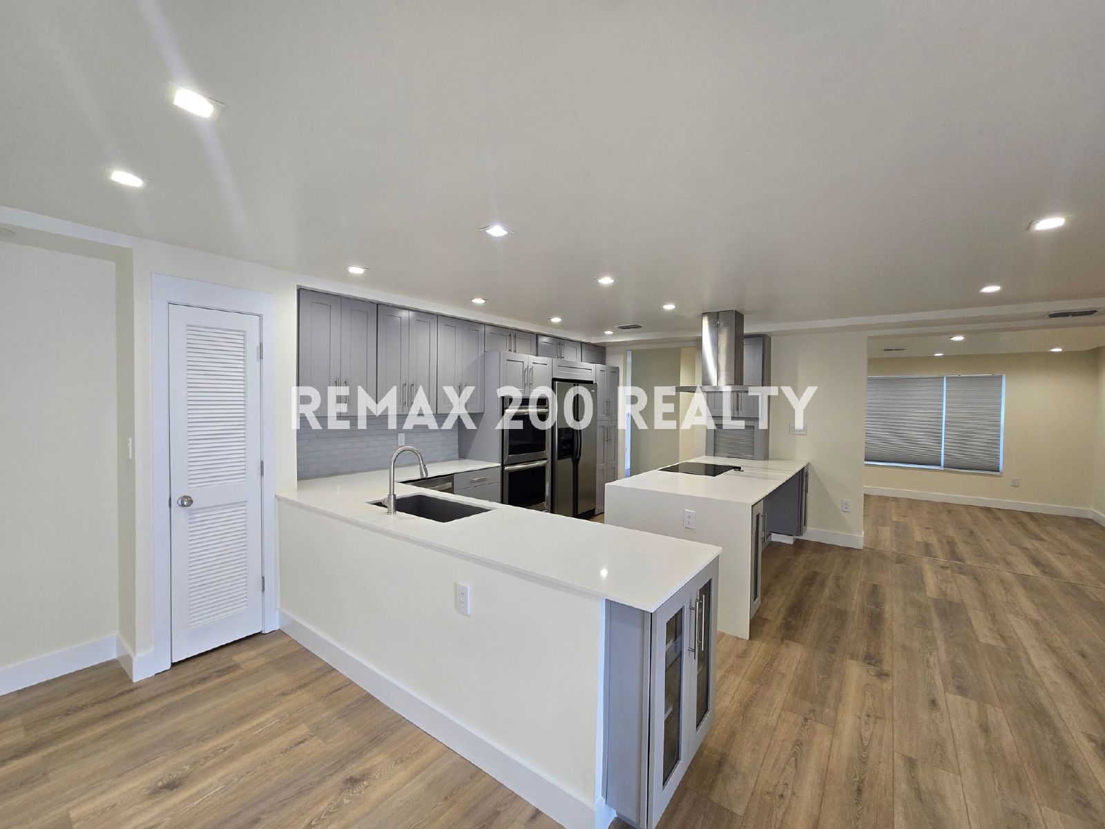 Beautifully Updated 3 Bedroom Home in Winter Park With Large Fenced Yard! property image