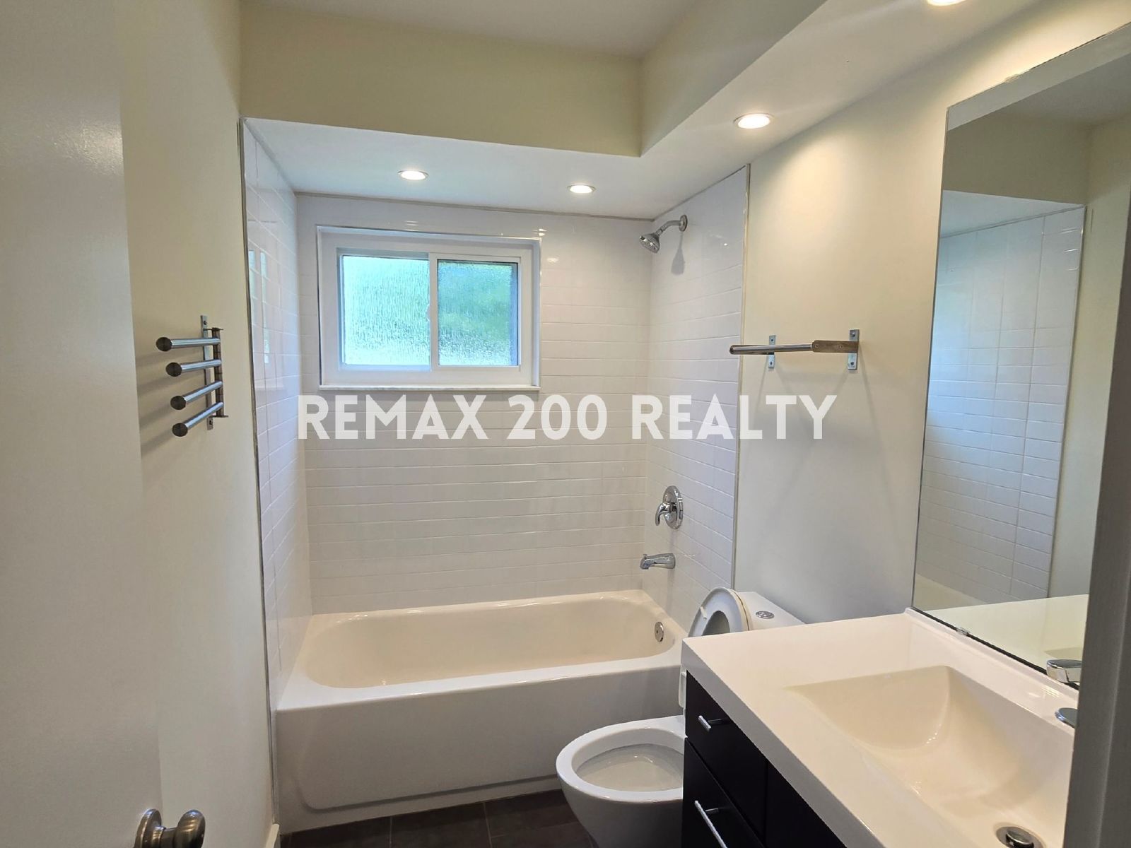 Beautifully Updated 3 Bedroom Home in Winter Park With Large Fenced Yard! property image