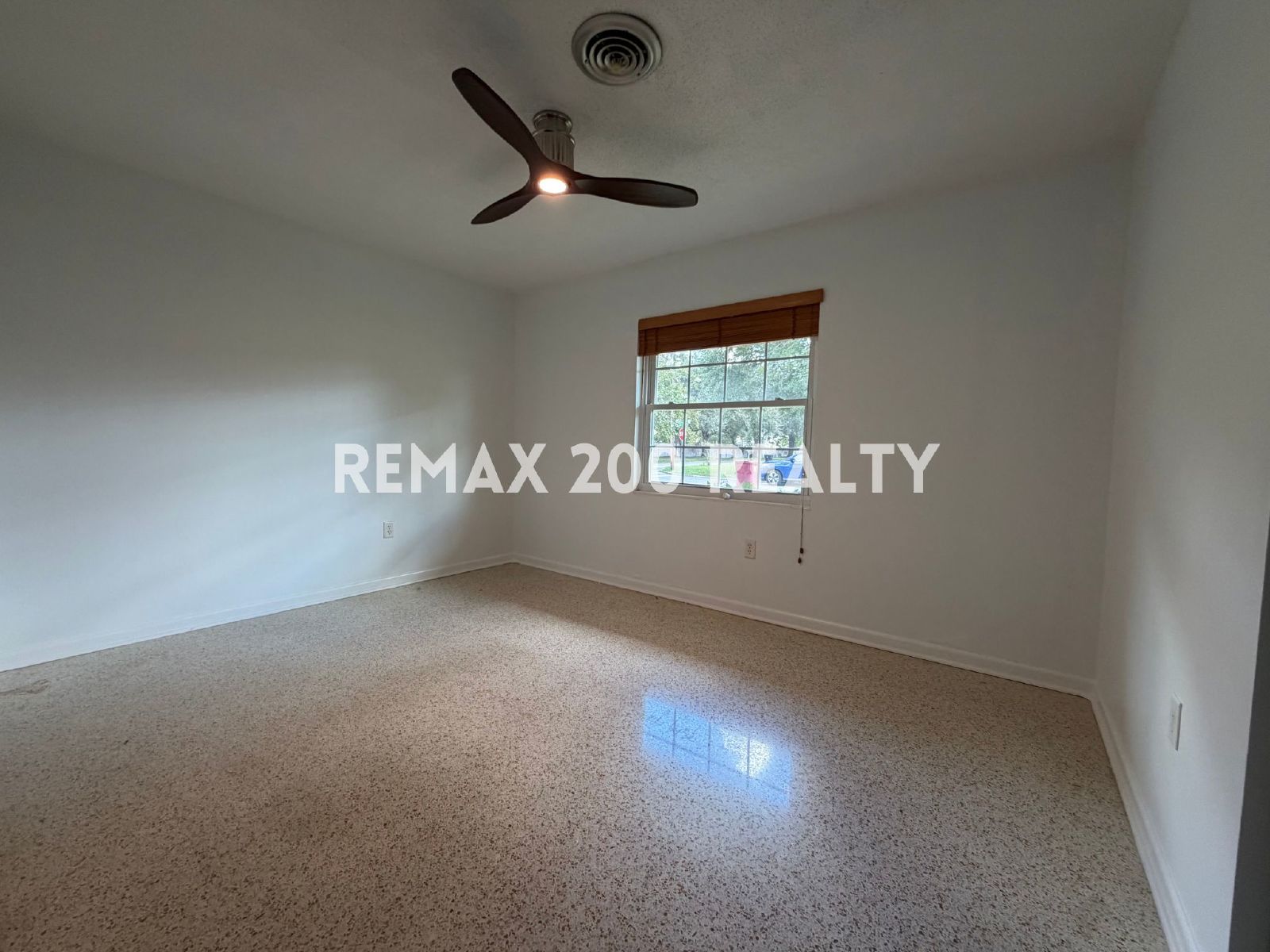 Well Maintained 3 Bed 2 Bath Home property image
