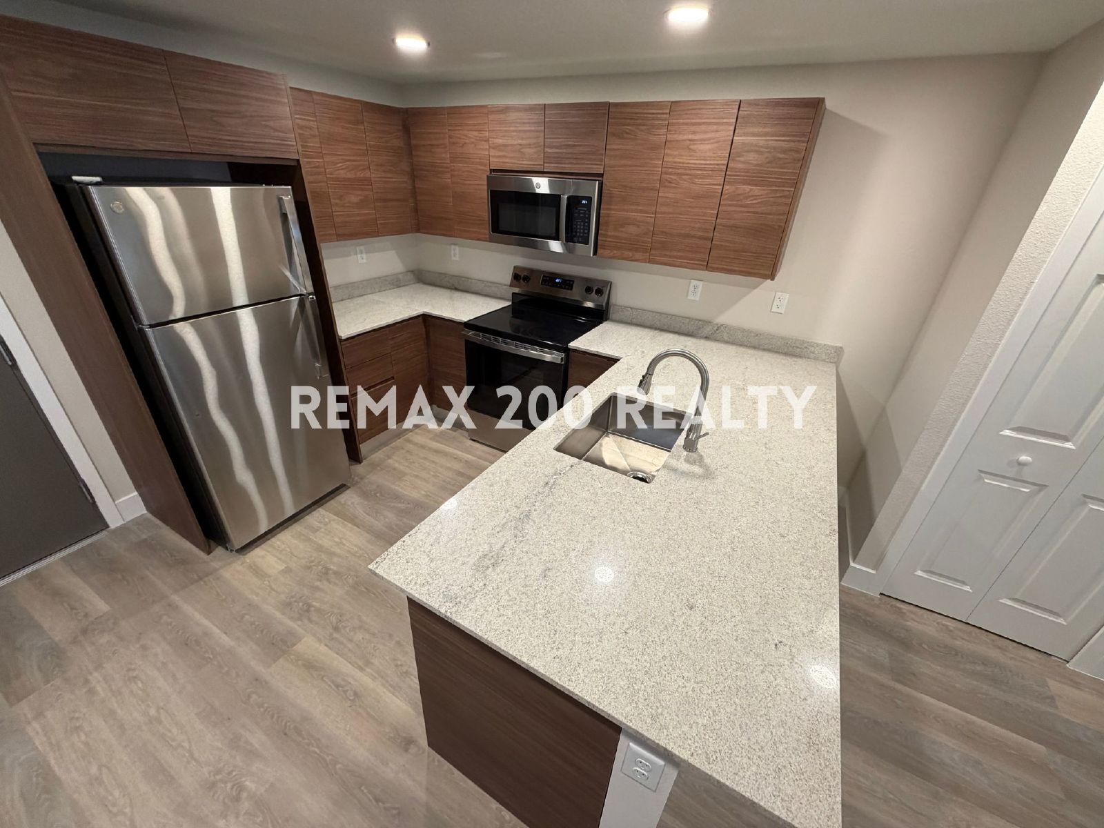 Brand New Beautiful 1-Bed 1-Bath property image