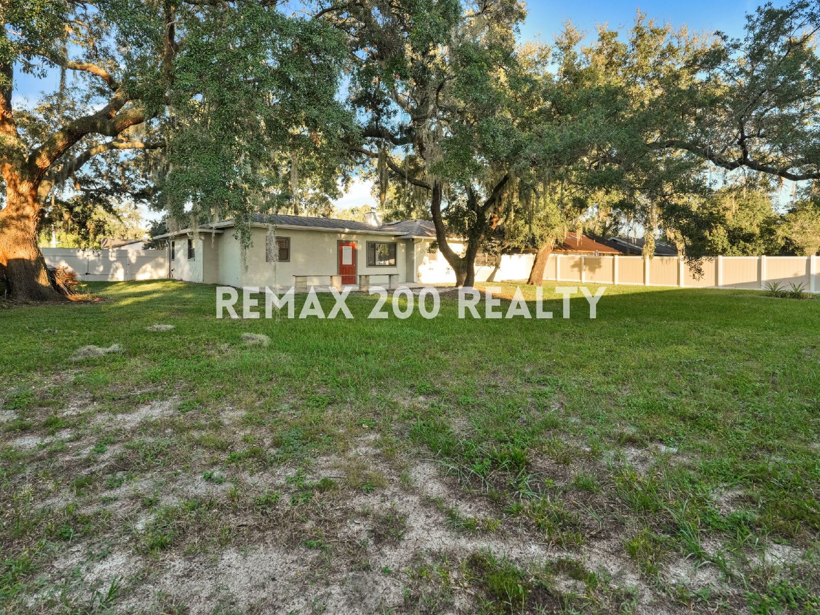 Amazing Home With Many Upgrades / Conveniently Located property image