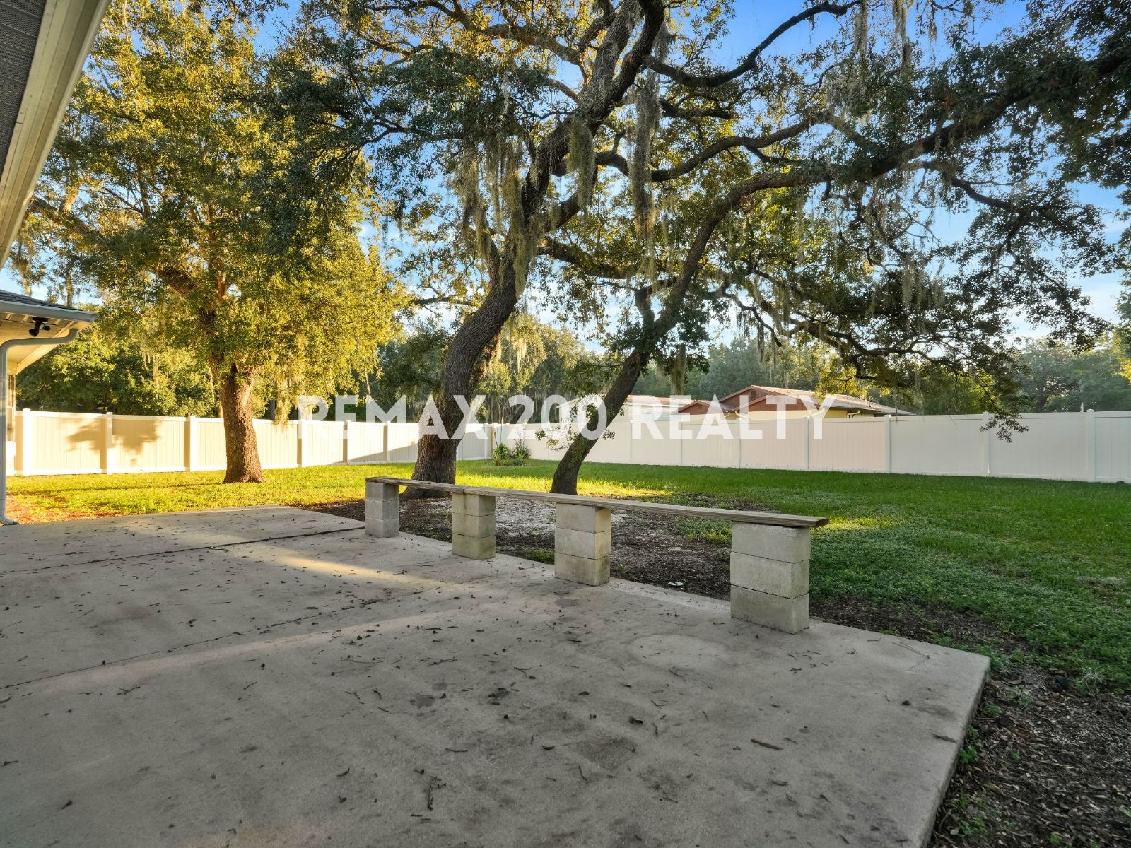 Amazing Home With Many Upgrades / Conveniently Located property image