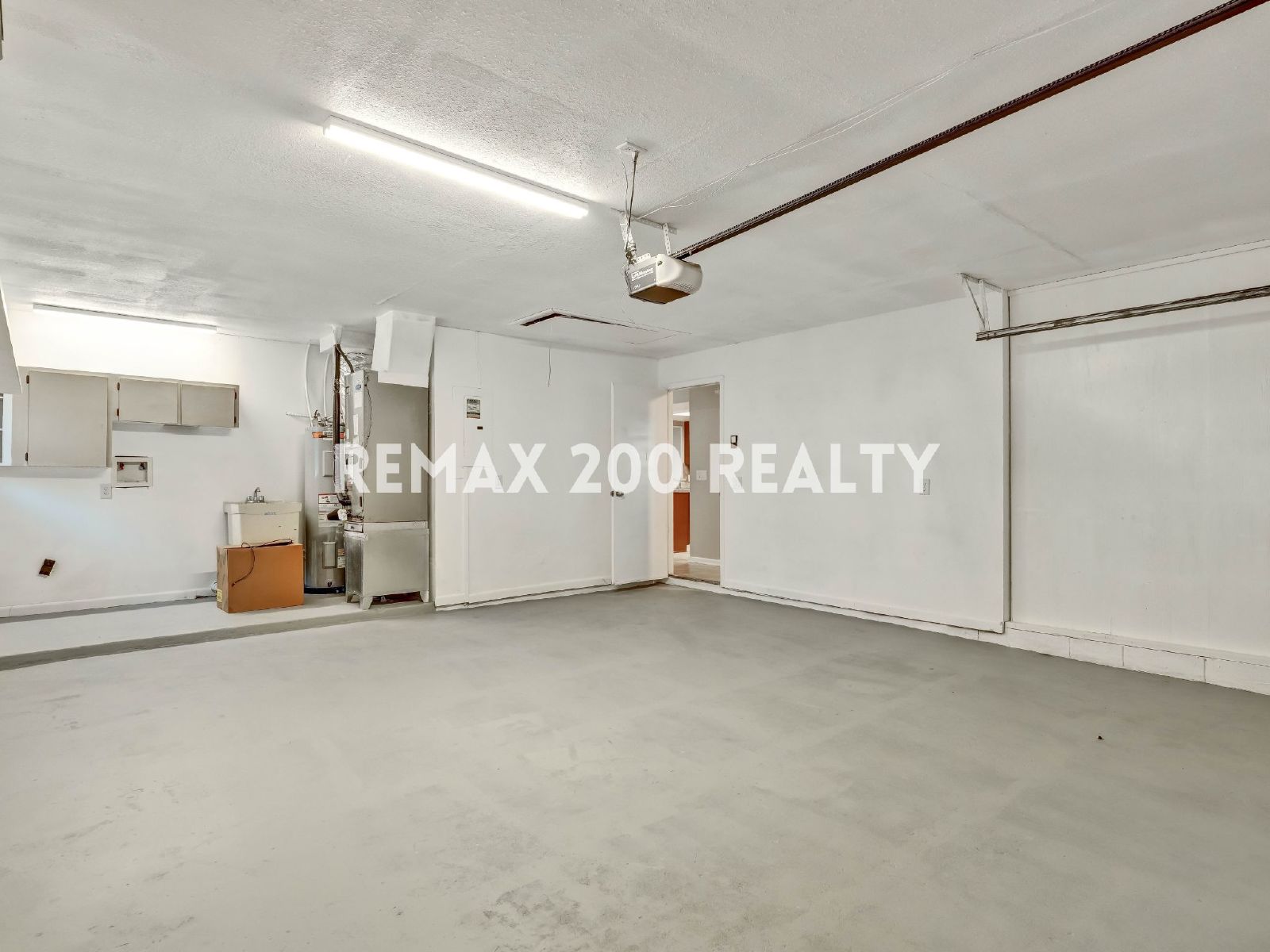 Amazing Home With Many Upgrades / Conveniently Located property image