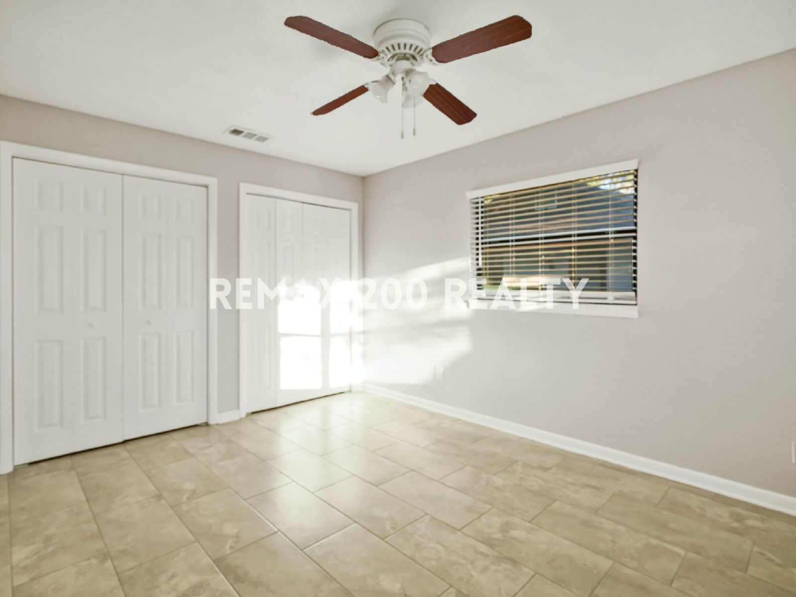 Amazing Home With Many Upgrades / Conveniently Located property image