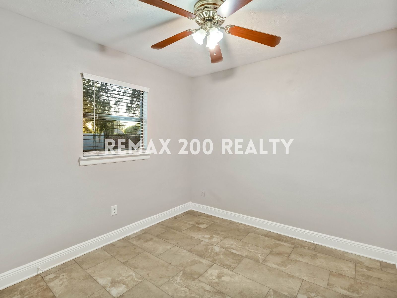 Amazing Home With Many Upgrades / Conveniently Located property image