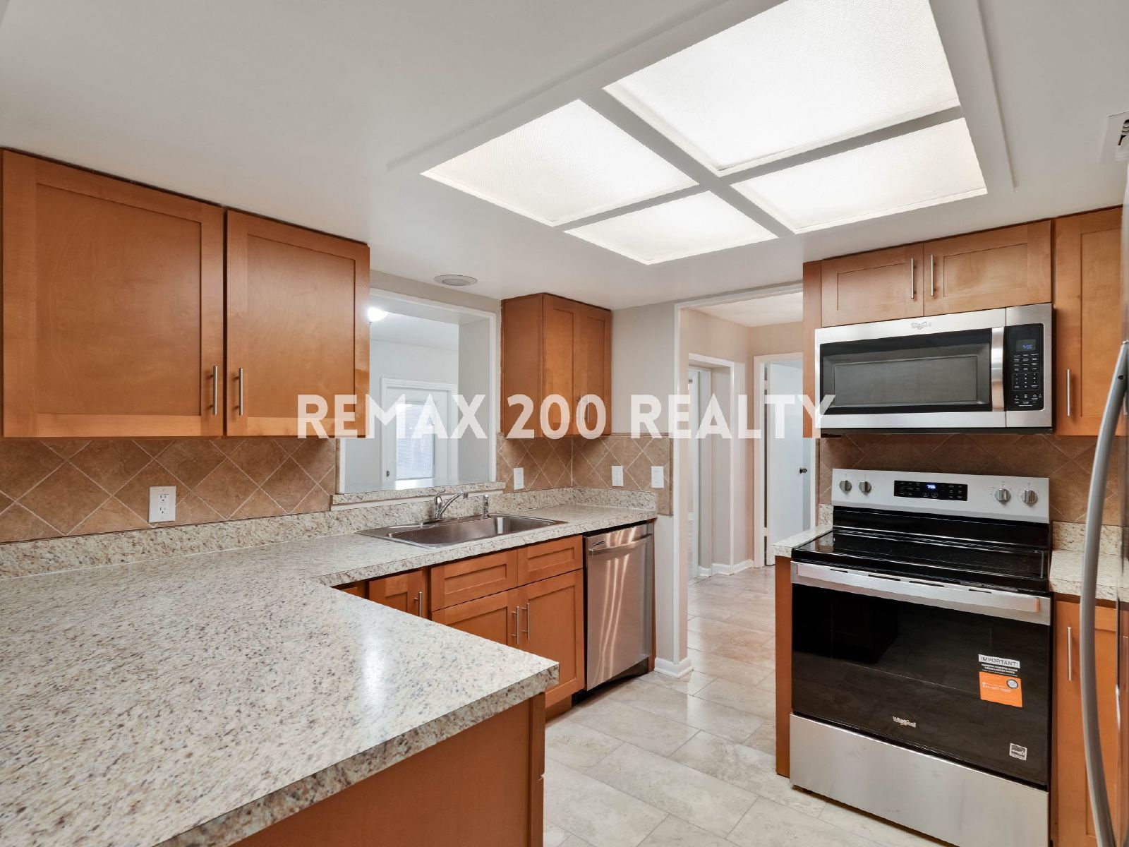Amazing Home With Many Upgrades / Conveniently Located property image