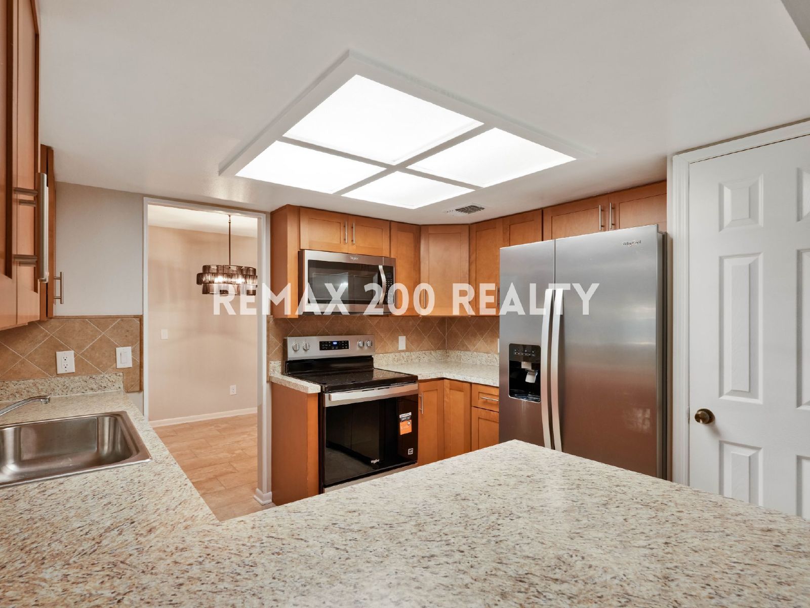 Amazing Home With Many Upgrades / Conveniently Located property image