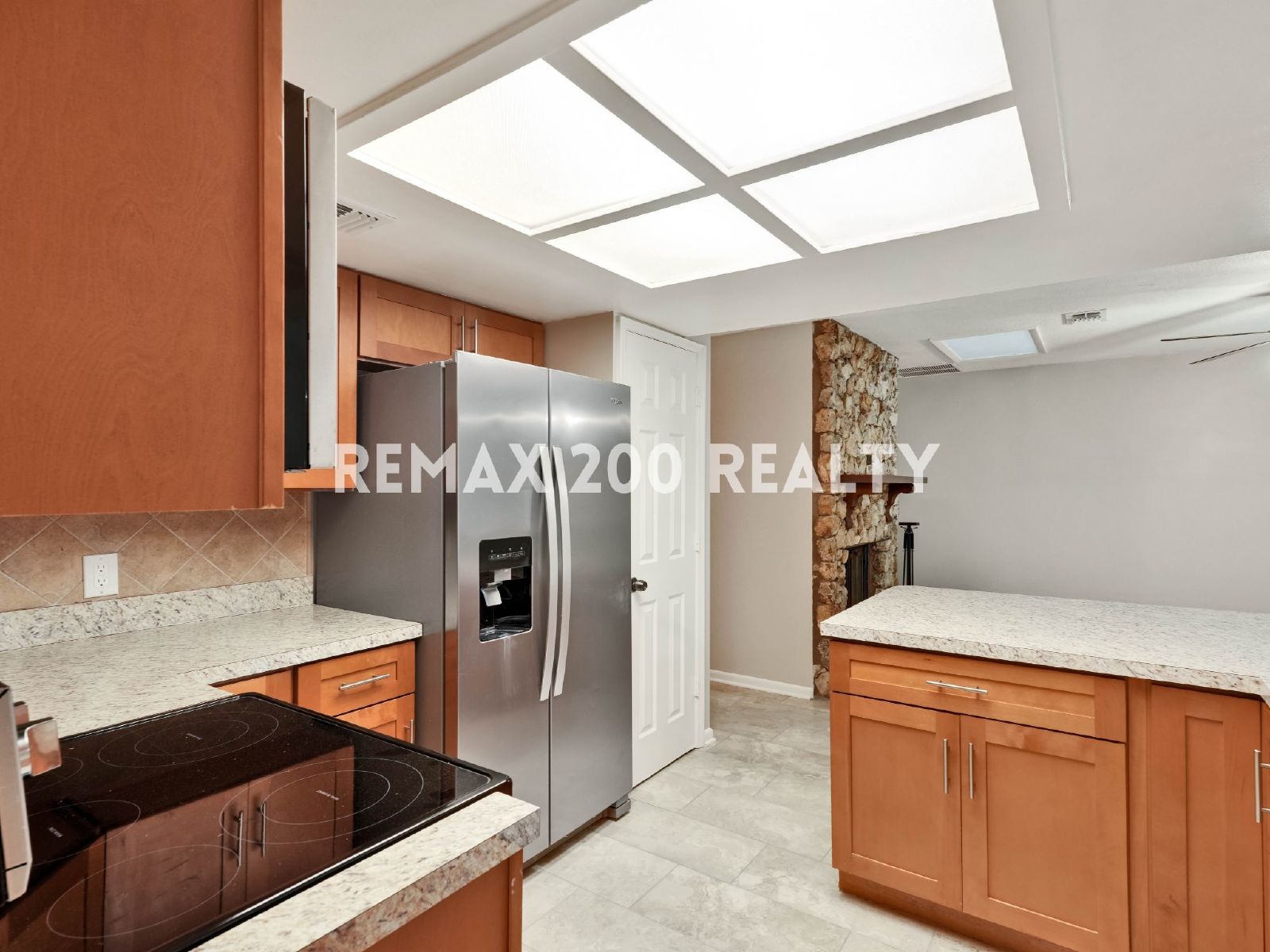 Amazing Home With Many Upgrades / Conveniently Located property image