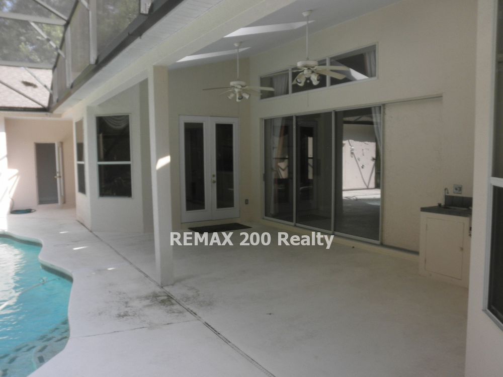 Gorgeous Winter Springs Home / Pool & Lawn Care Included property image