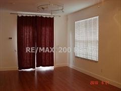Avalon Park / 2 Story Townhome / Corner Unit - Fenced Backyard property image