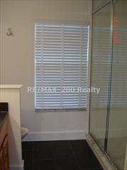 Avalon Park / 2 Story Townhome / Corner Unit - Fenced Backyard property image