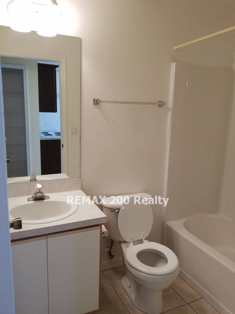 Conveniently Located Home Minutes From OIA property image